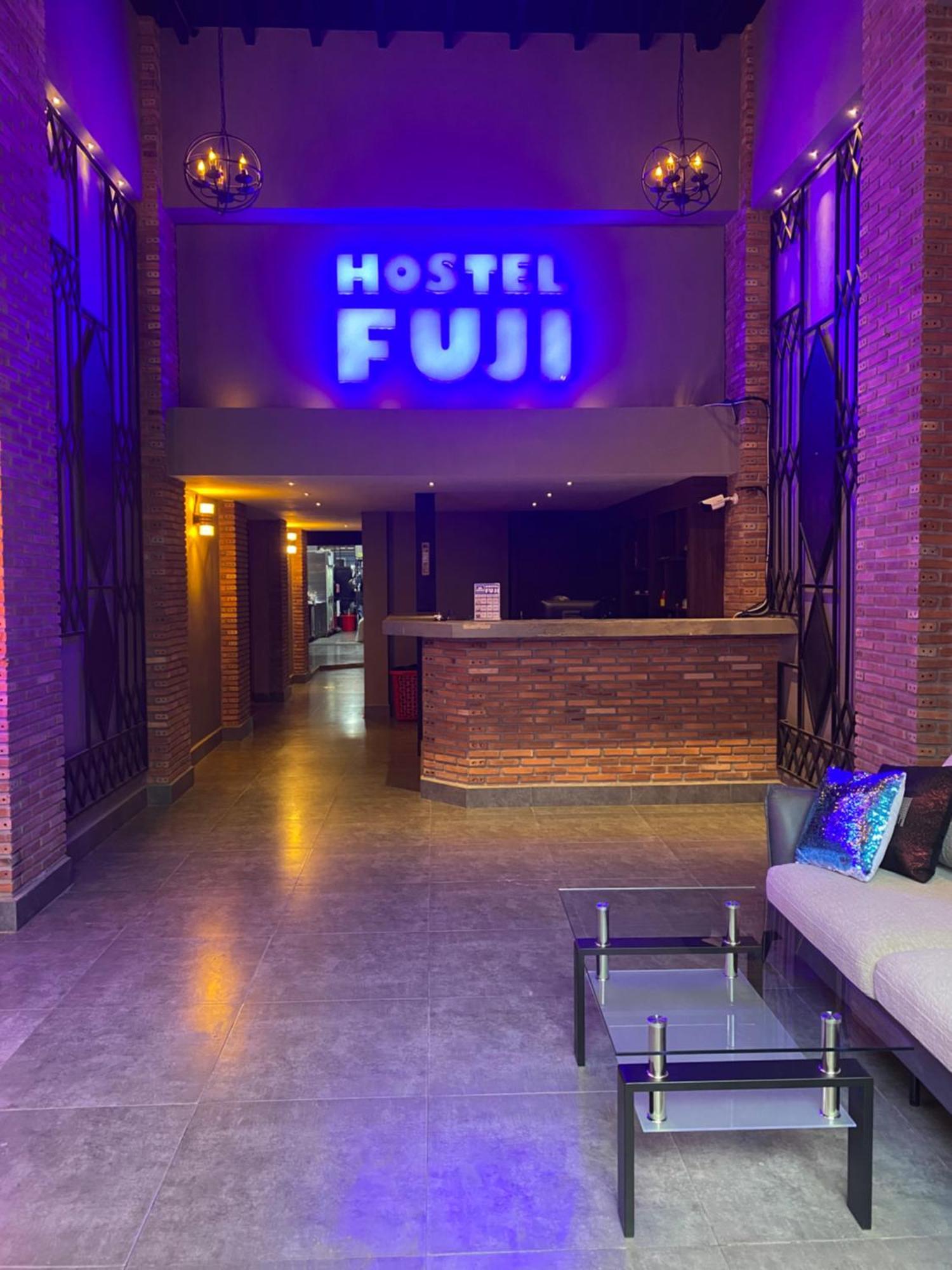 Hostel Fuji 金边 外观 照片